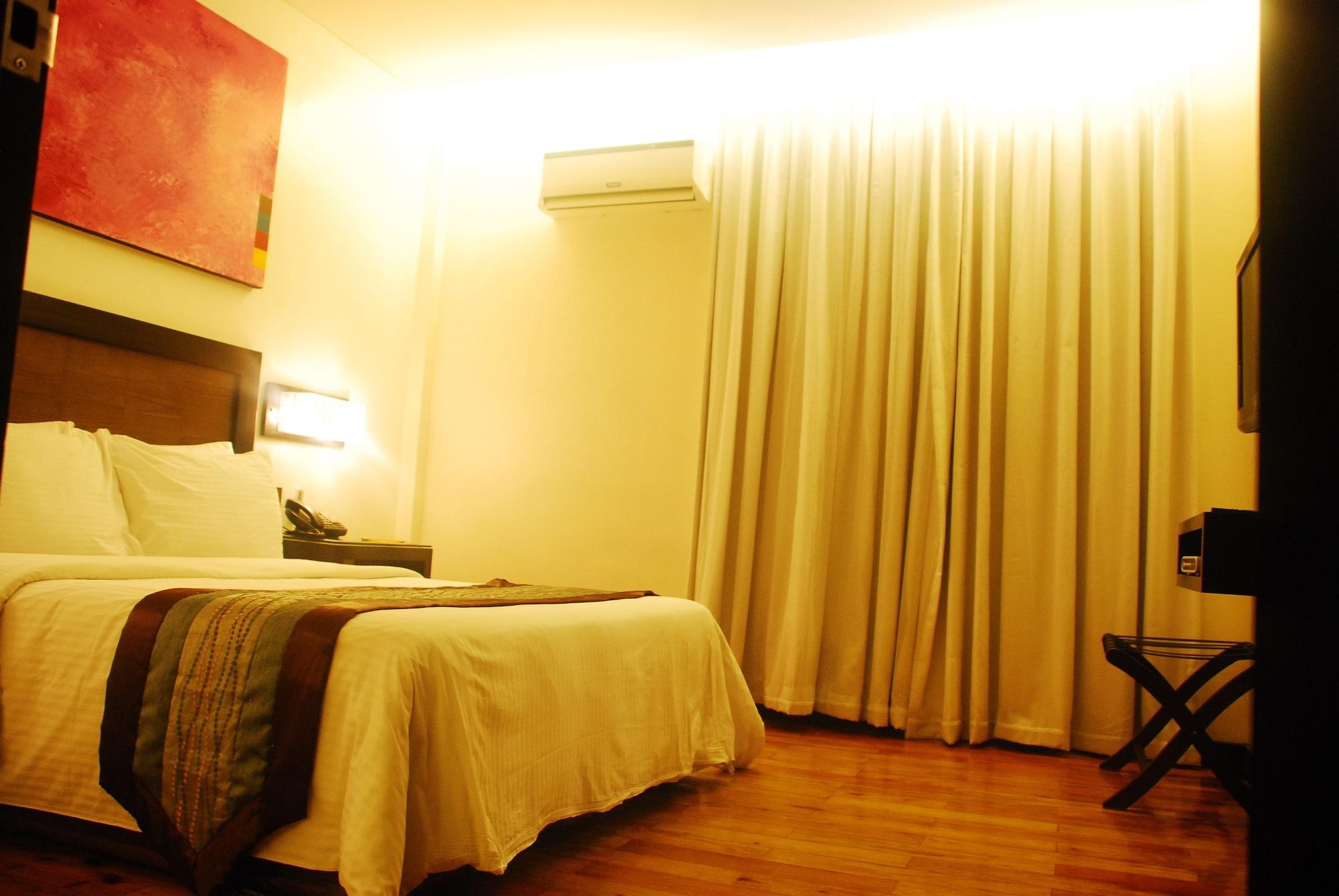 Century Hotel Angeles Buitenkant foto